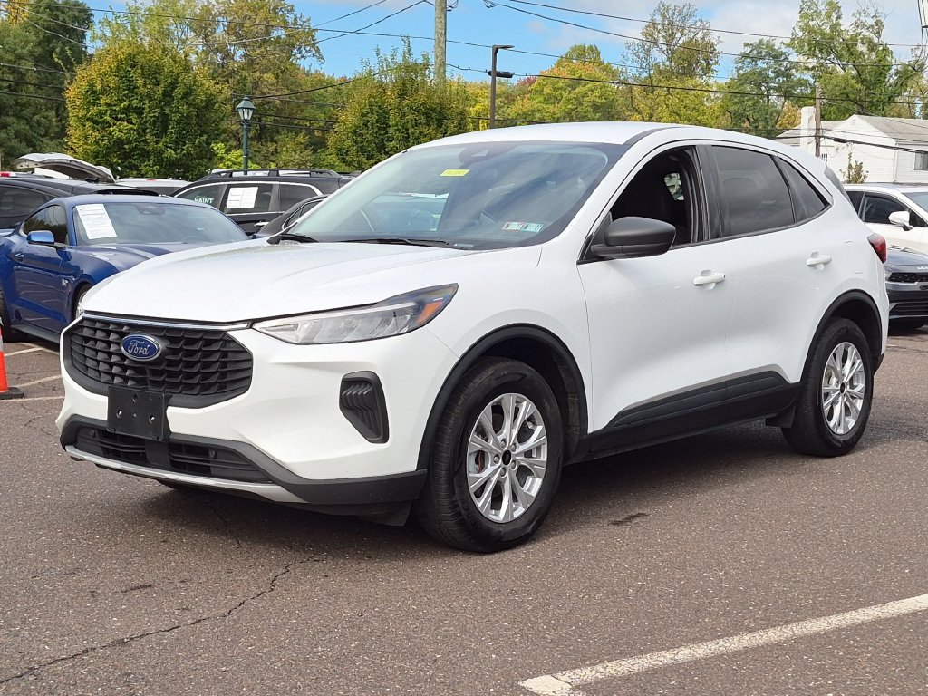 Certified 2023 Ford Escape Active AWD/4WD image 2