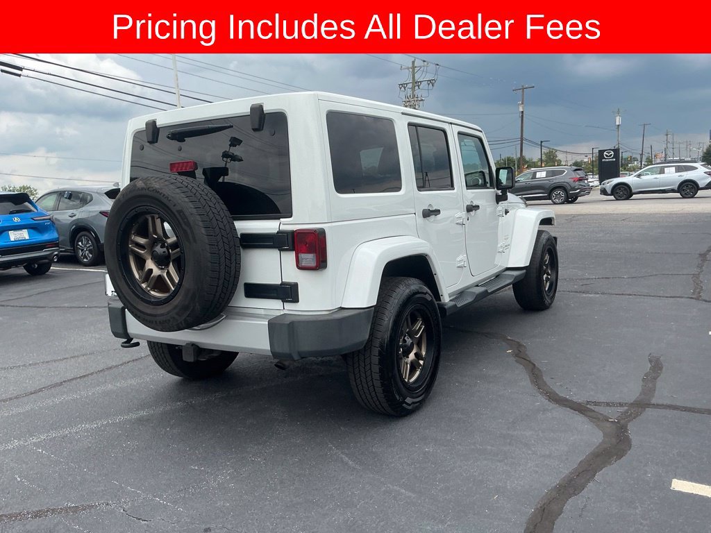 Used 2013 Jeep Wrangler Unlimited Sahara w/ Dual Top Group AWD/4WD image 5