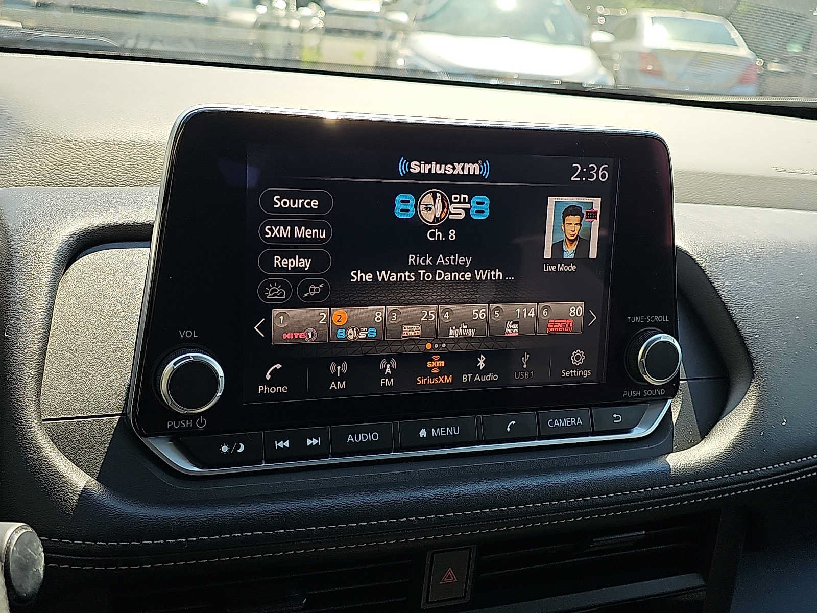 Used 2025 Nissan Rogue S AWD/4WD image 16