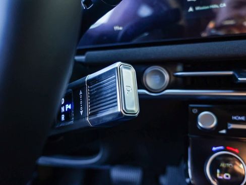 New 2026 Hyundai Tucson Limited image 27