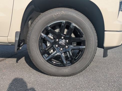 New 2026 Chevrolet Silverado 1500 Custom w/ LPO, Dark Essentials Package image 10