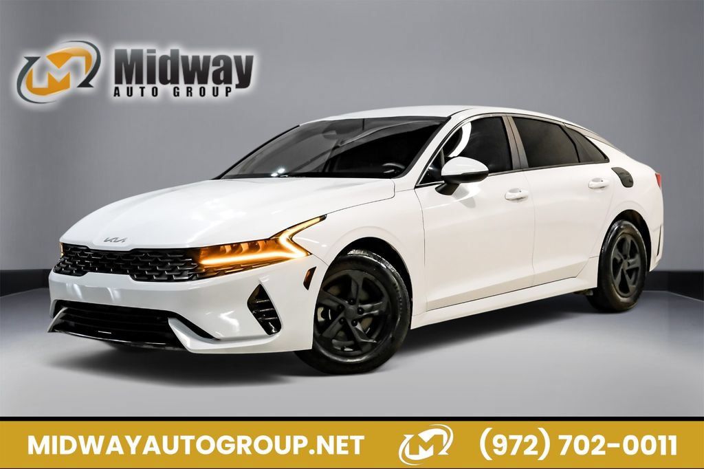 Used 2022 Kia K5 LX FWD image 1