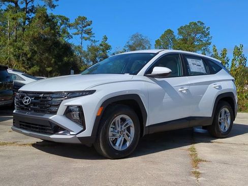 New 2026 Hyundai Tucson SE FWD image 2