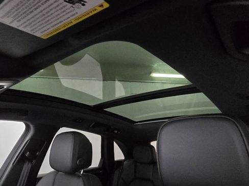 Certified 2025 Porsche Macan image 42