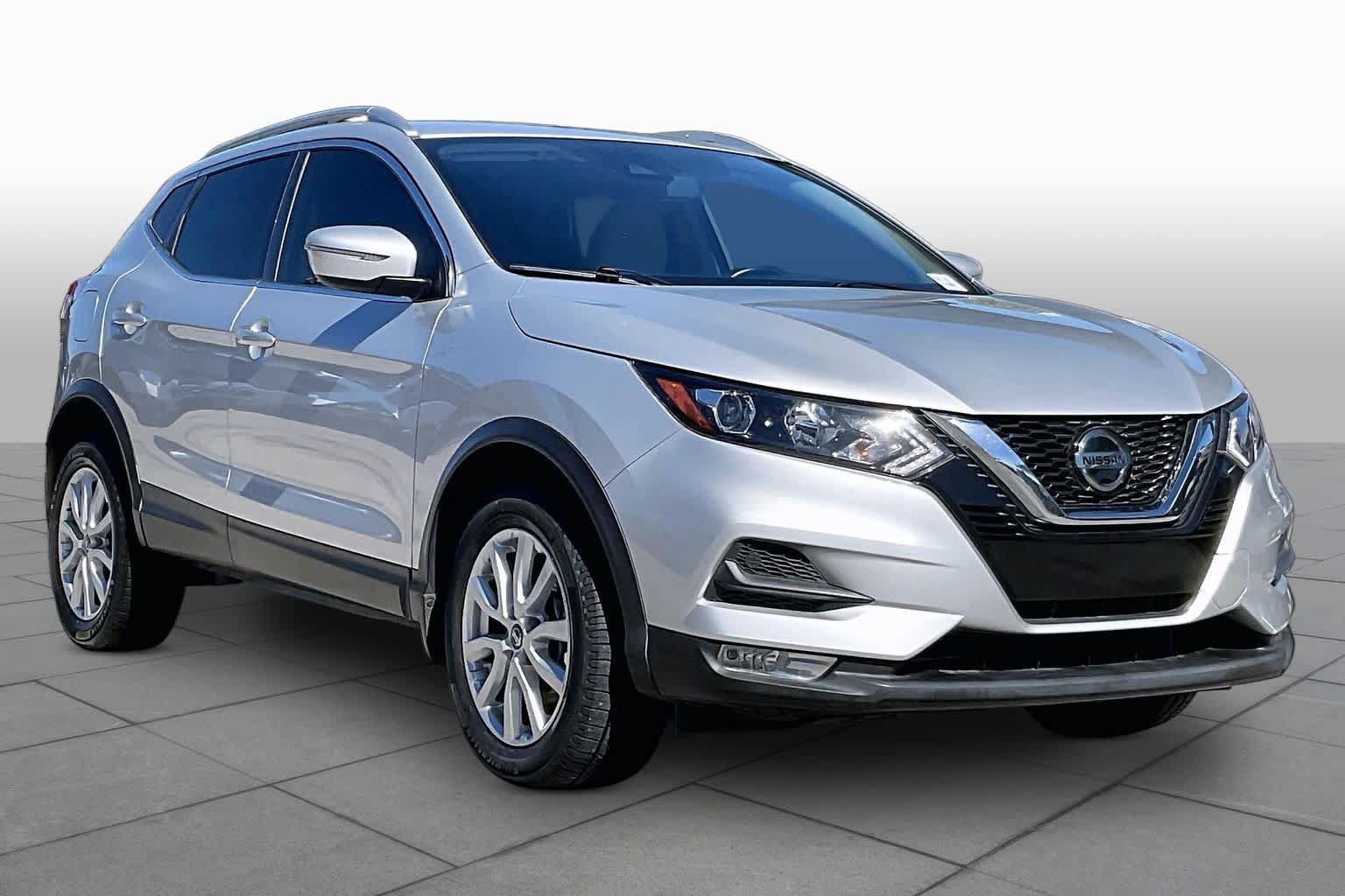 Used 2021 Nissan Rogue Sport SV FWD image 3