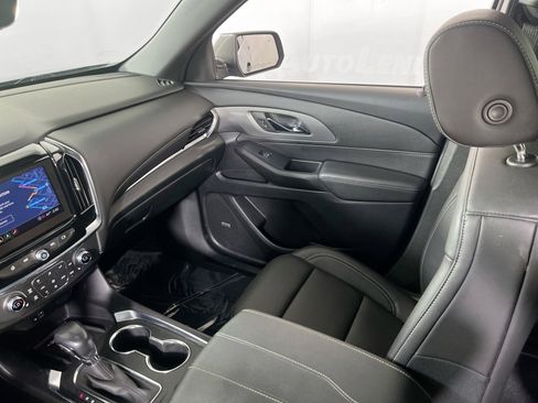 Used 2022 Chevrolet Traverse LT w/ LT Premium Package image 24