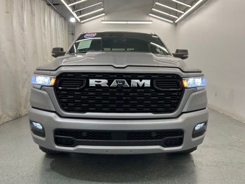 Used 2025 RAM 1500 Big Horn AWD/4WD image 3