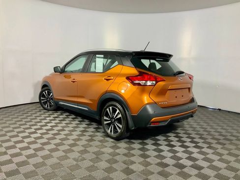 Used 2020 Nissan Kicks SR w/ SR Premium Package FWD image 11