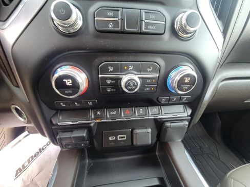 Used 2020 GMC Sierra 1500 SLT w/ SLT Premium Package image 13