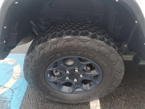 Used 2023 Jeep Wrangler Unlimited Rubicon 4xe AWD/4WD image 28
