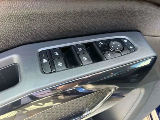 Certified 2025 Nissan Pathfinder SV AWD/4WD image 29