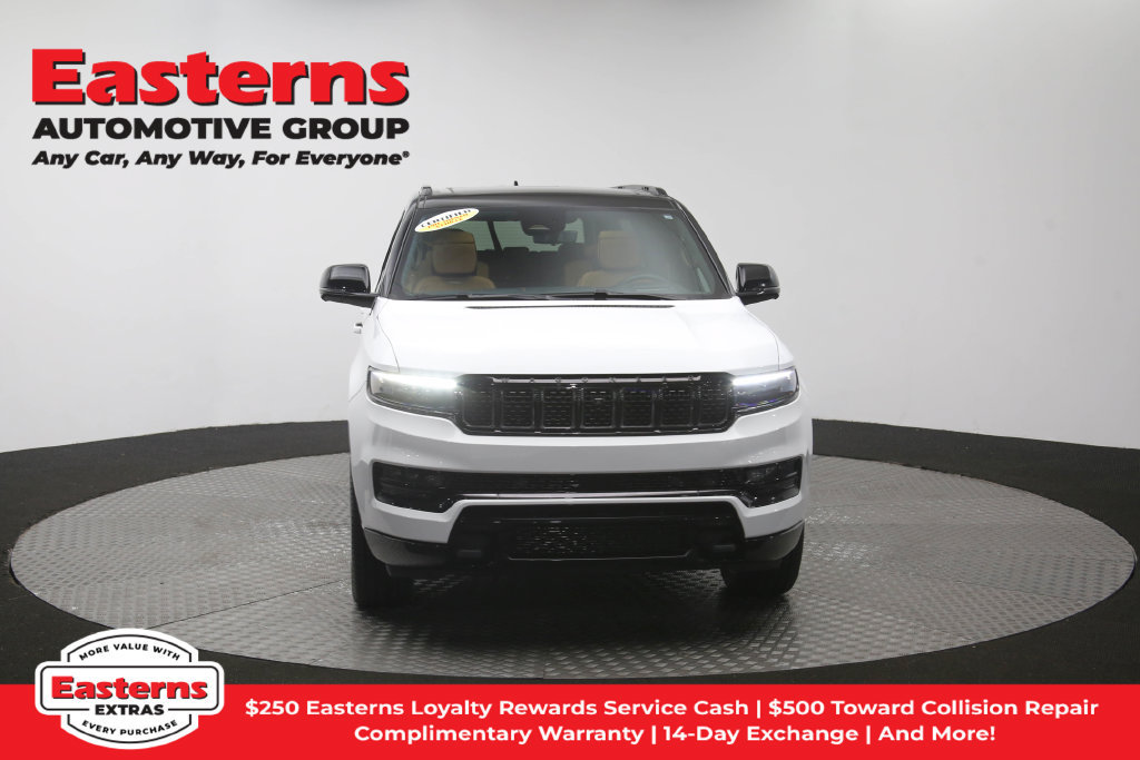 Used 2025 Jeep Grand Wagoneer Series III w/ Rear Seat Video Group 1 AWD/4WD image 58