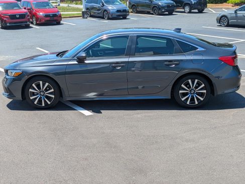 Certified 2023 Honda Civic EX image 9