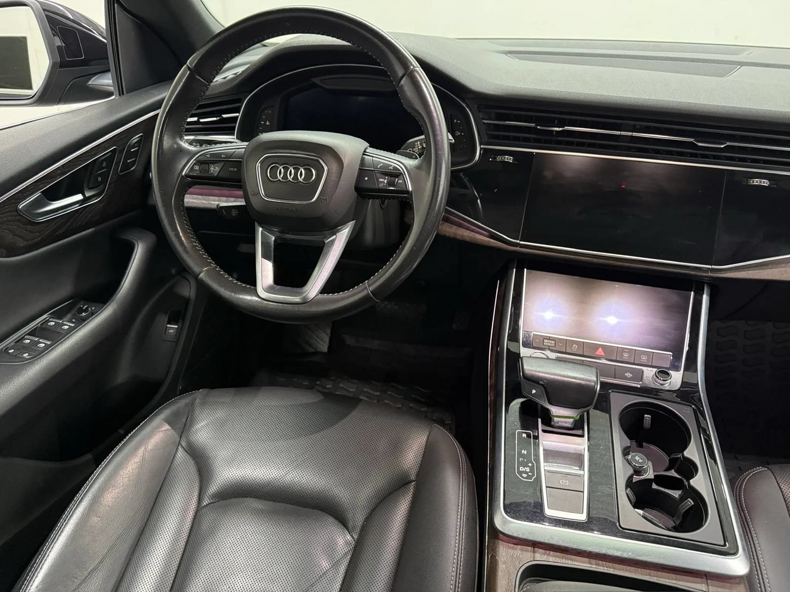 Used 2019 Audi Q8 Premium Plus w/ Premium Plus AWD/4WD image 8