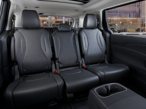 New 2027 Kia Carnival SX Prestige FWD image 16