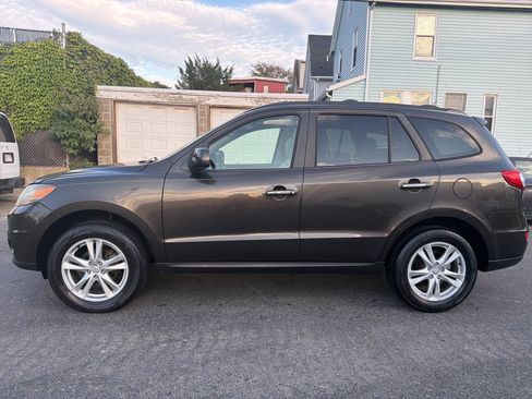 Used 2011 Hyundai Santa Fe Limited AWD/4WD image 2