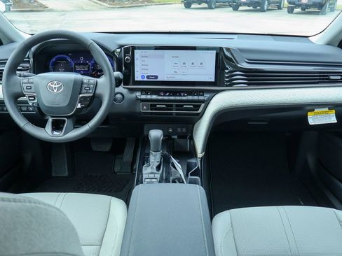 New 2026 Toyota Camry XLE image 6