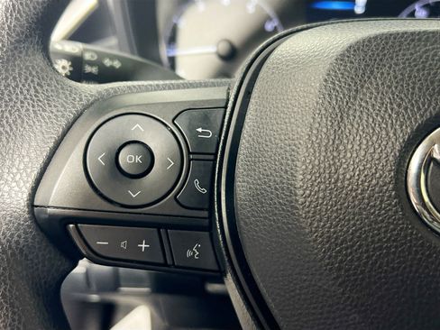 Used 2023 Toyota Corolla LE FWD image 18