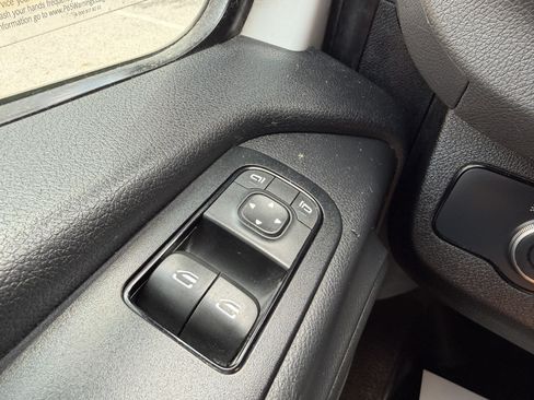 Used 2021 Mercedes-Benz Sprinter 2500 image 30