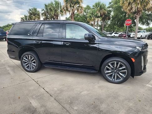 Used 2024 Cadillac Escalade Sport RWD image 2