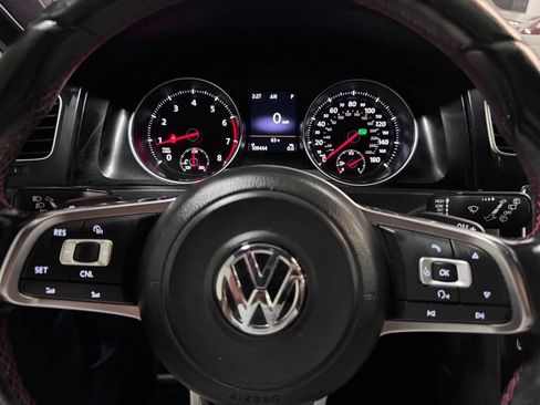 Used 2015 Volkswagen GTI SE image 12