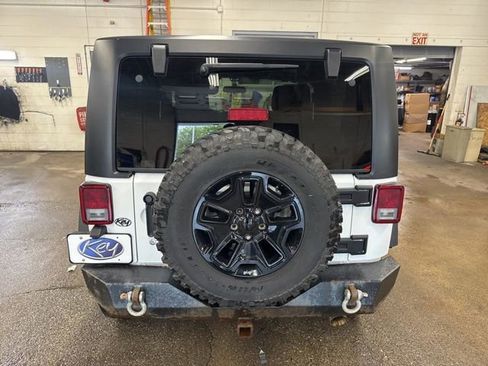 Used 2017 Jeep Wrangler Sport AWD/4WD image 5