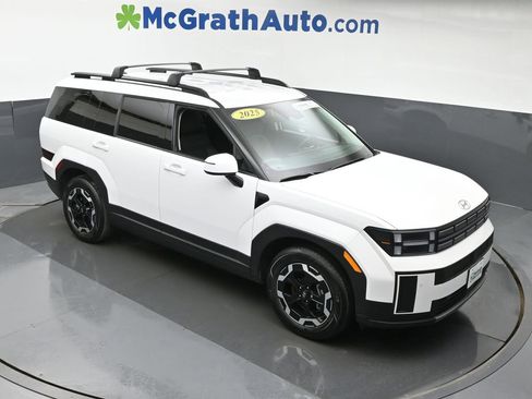 Used 2025 Hyundai Santa Fe SEL image 3