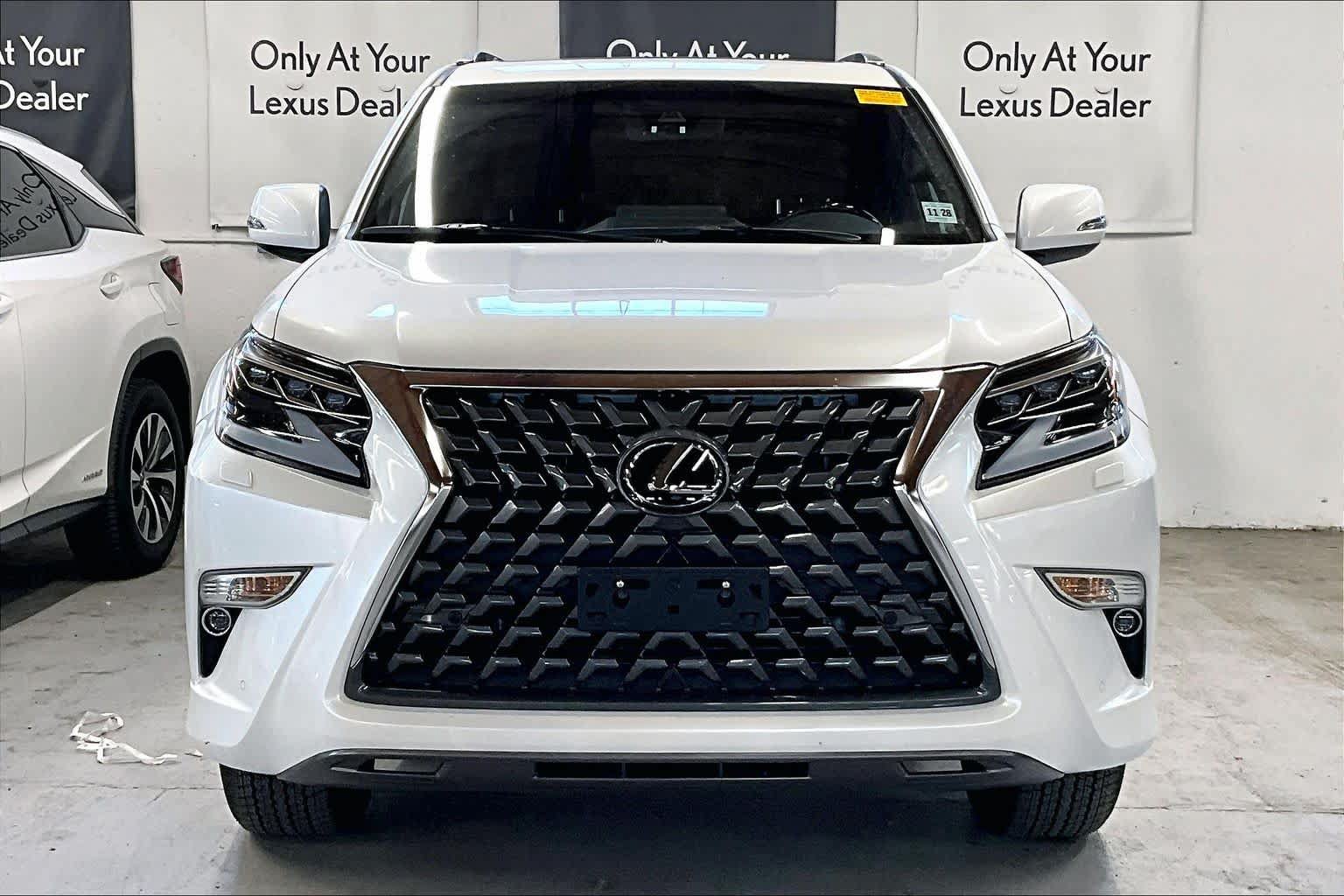 Used 2023 Lexus GX 460 Premium w/ Premium Plus Package AWD/4WD image 2