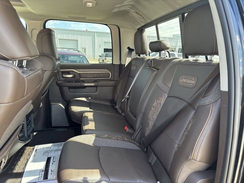 New 2026 RAM 2500 Limited AWD/4WD image 33