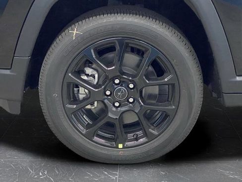 New 2025 Jeep Compass Latitude w/ Sun & Sound Group image 37