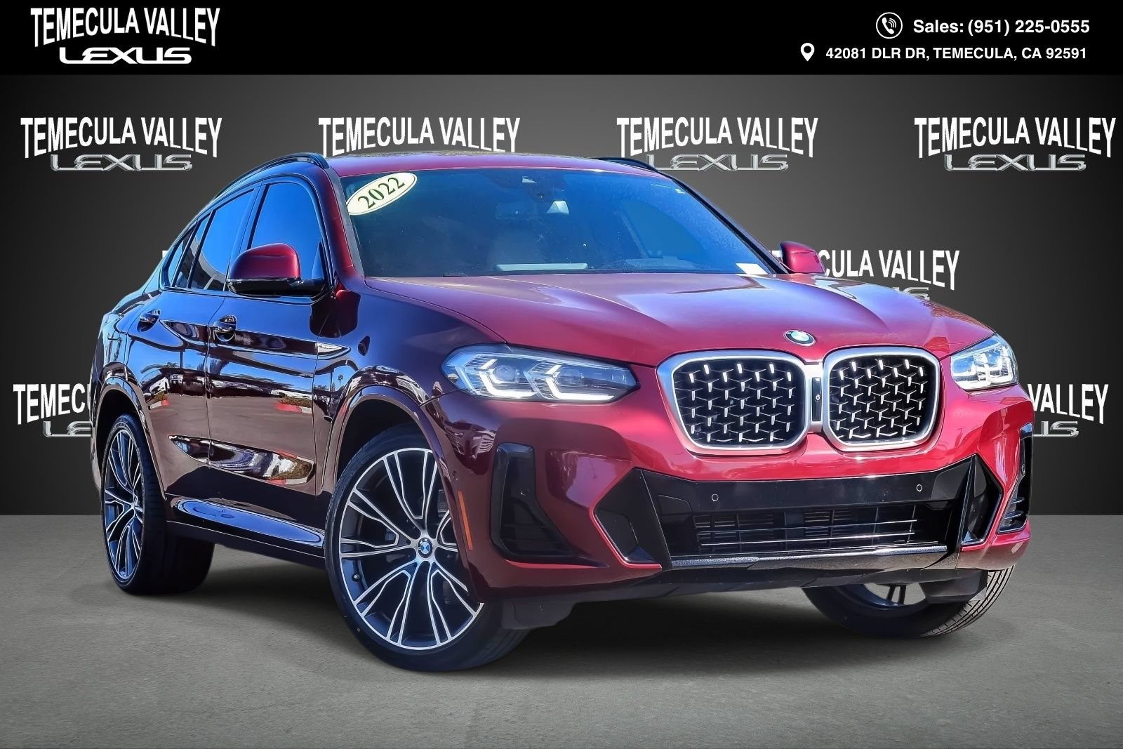 Used 2022 BMW X4 xDrive30i w/ M Sport Package 2 AWD/4WD image 1