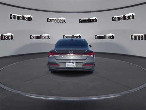 Certified 2025 Hyundai Elantra SE image 6