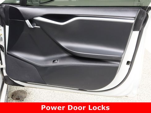 Used 2014 Tesla Model S P85 image 34