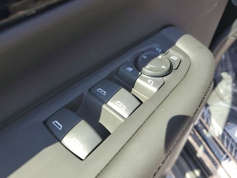 New 2026 Chevrolet Suburban LT w/ Comfort Package image 4