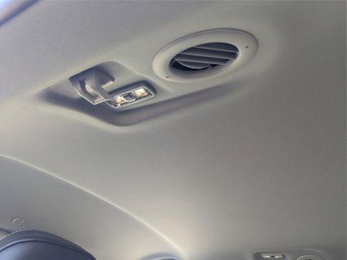 Used 2024 Ford Explorer XLT w/ Equipment Group 202A image 15