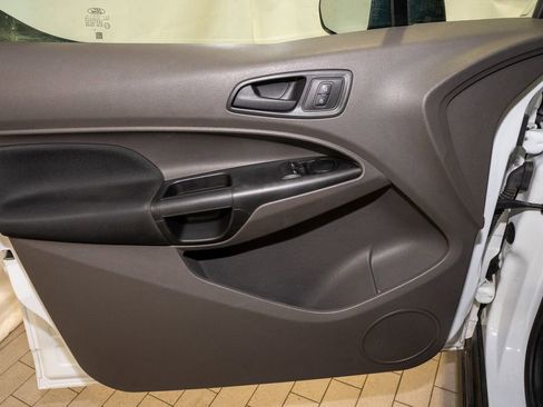 Used 2019 Ford Transit Connect XL image 9