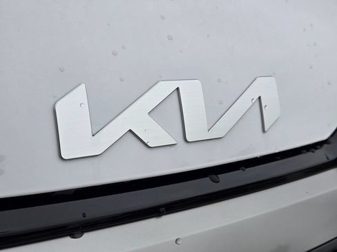 New 2026 Kia Sportage EX w/ EX Panorama Roof Package FWD image 5
