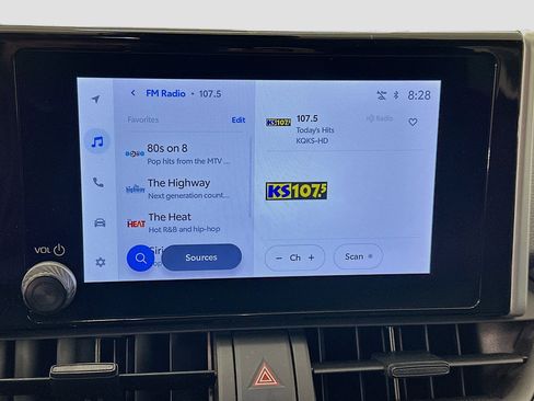 Used 2024 Toyota RAV4 LE image 21