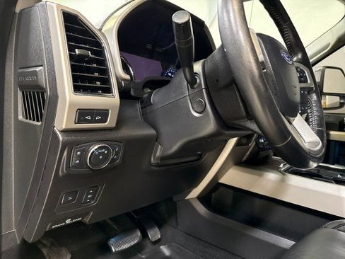 Used 2019 Ford F250 Lariat w/ Lariat Ultimate Package image 21