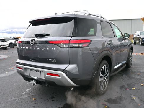 New 2025 Nissan Pathfinder Platinum w/ Cargo Package image 8
