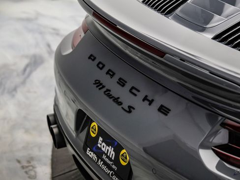Used 2017 Porsche 911 Turbo S image 18