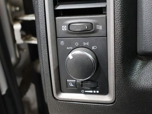 Used 2014 RAM 3500 Tradesman w/ Popular Equipment Group image 28