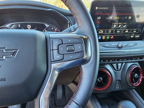 Used 2025 Chevrolet Blazer RS image 23