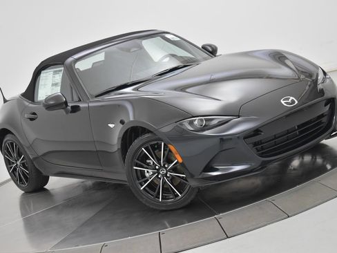 New 2026 MAZDA MX-5 Miata Grand Touring w/ Weather Package RWD image 2