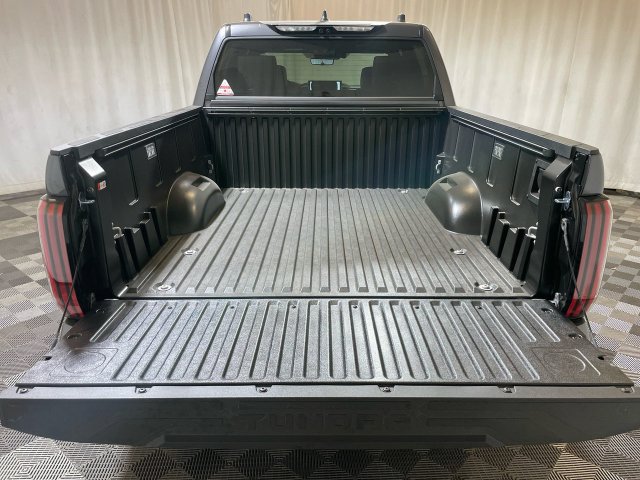 Used 2025 Toyota Tundra Platinum w/ TRD Off-Road Package AWD/4WD image 18