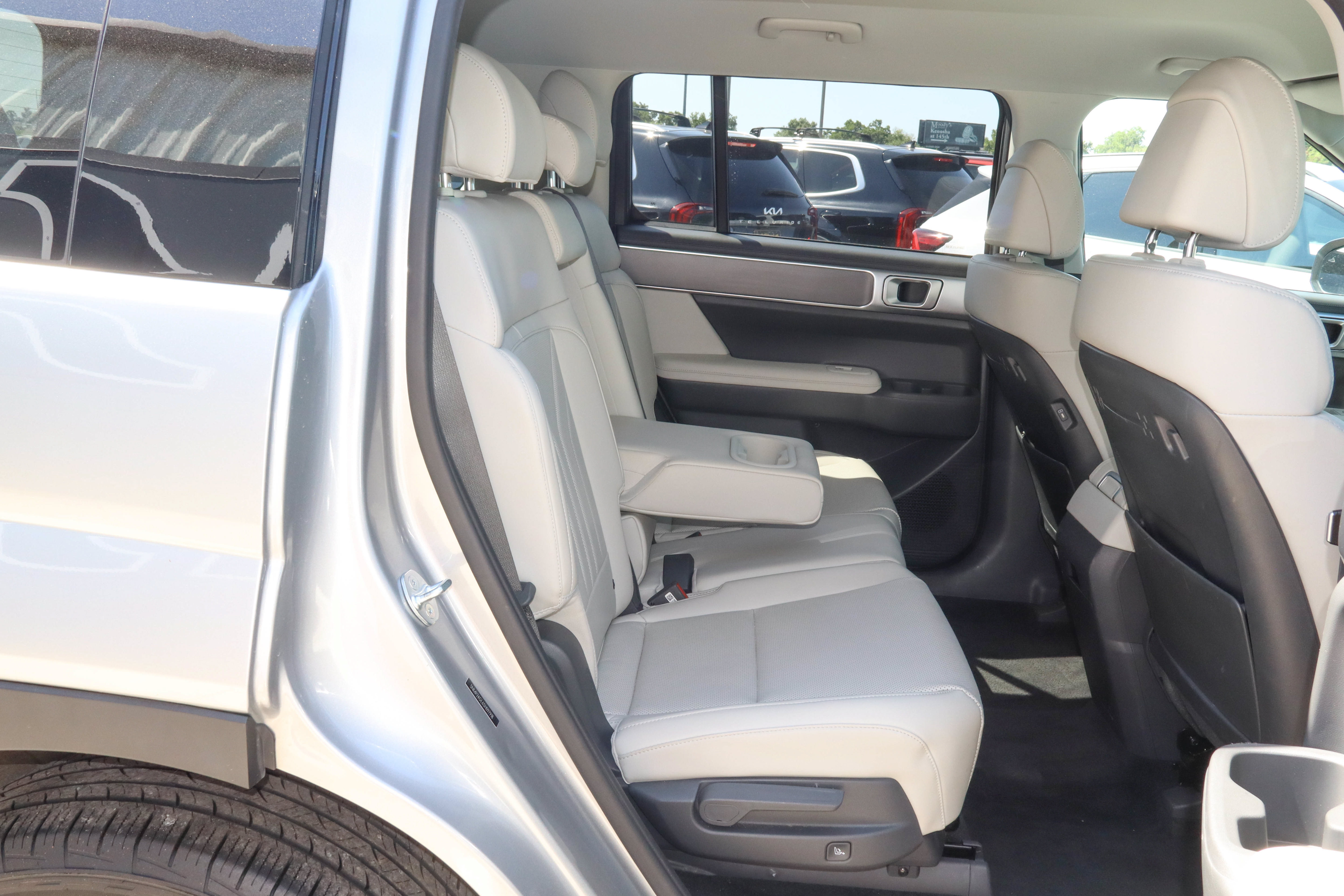 Used 2025 Hyundai Santa Fe SEL FWD image 22