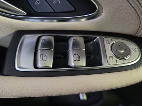 Used 2019 Mercedes-Benz C 300 Cabriolet image 31