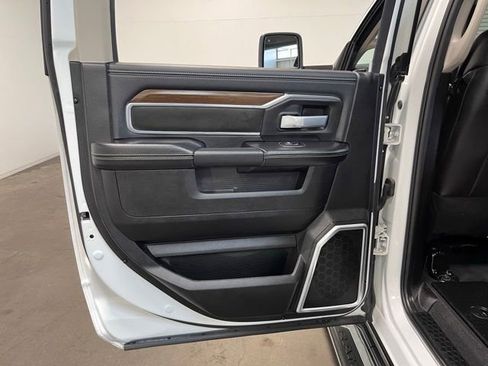 Used 2024 RAM 2500 Laramie image 18