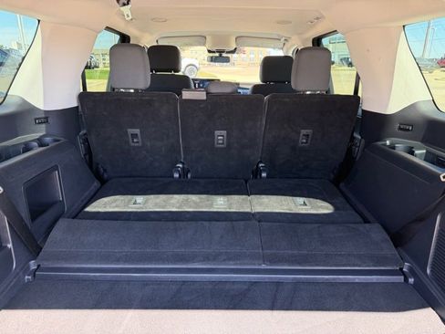 Used 2025 Ford Expedition Active image 8