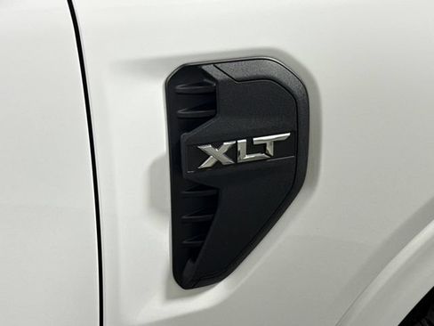 Used 2025 Ford Ranger XLT w/ Chrome Accent Package AWD/4WD image 18